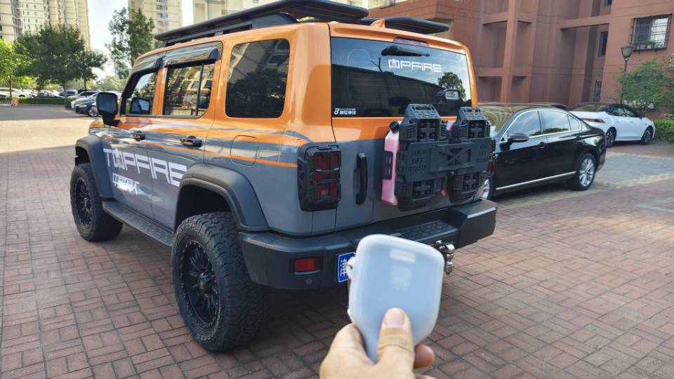 TANK Tank 300 2.0T Off-Road Edition Challenger foto 5