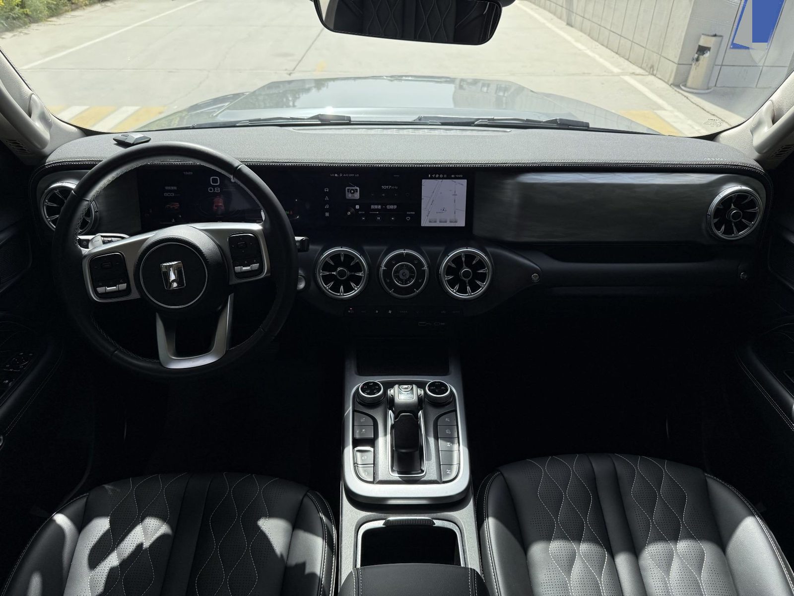 Фото TANK Tank 300 2.0T Challenger — 5