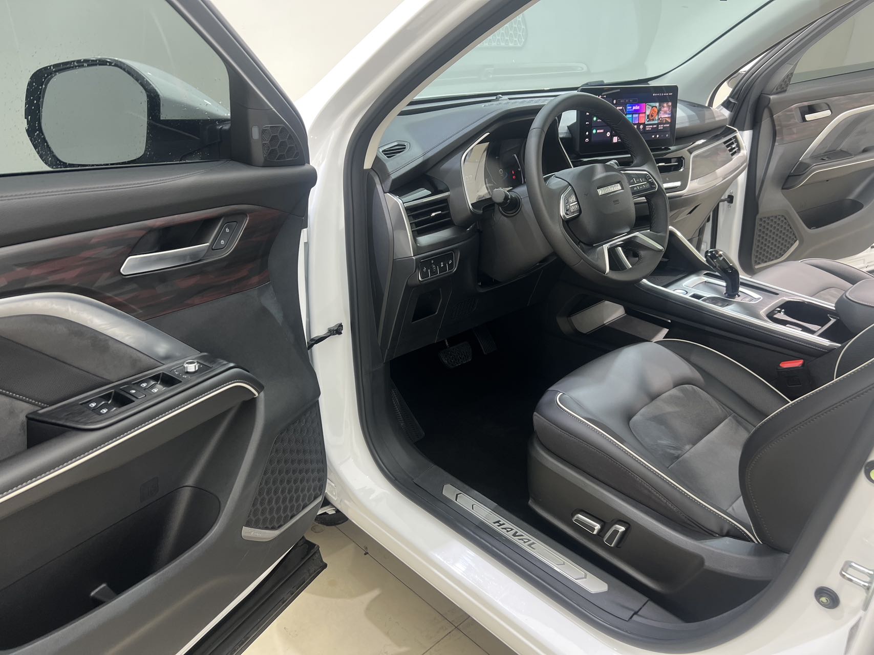 Фото Haval H6 1.5T National Trend Edition Champion Version — 4