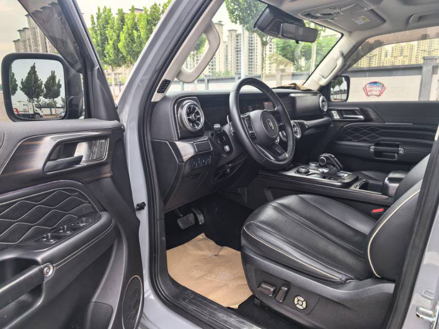 Фото TANK Tank 300 2.0T Off-Road Edition Conqueror — 4