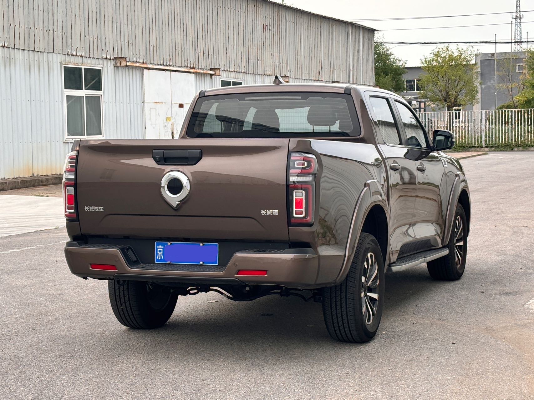 Great Wall POER 2023 Cannon 2.0T Passenger Version Gasoline AWD Comfort Model photo 3