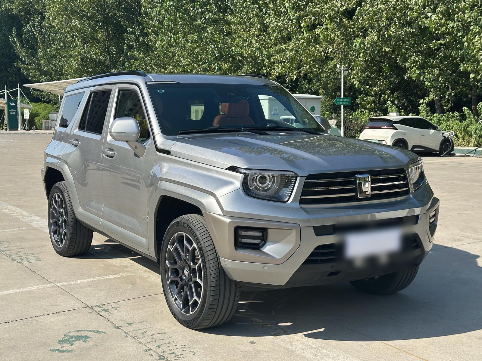 Фото TANK Tank 700 Hi4-T 3.0T Extreme Edition — 3