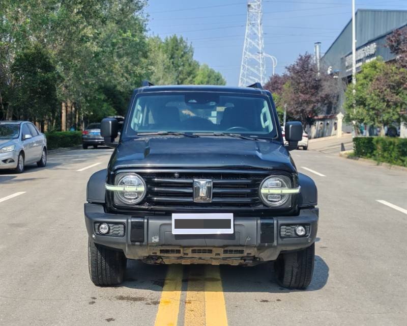 Фото TANK Tank 300 2.0T Off-Road Edition Challenger — 2