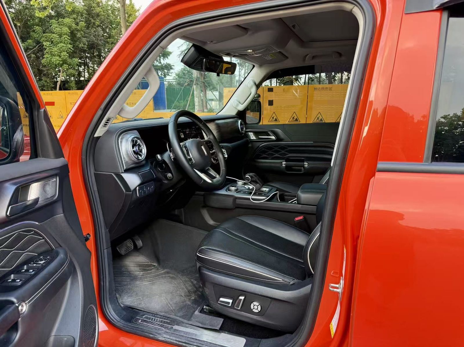Фото TANK Tank 300 2.0T Off-Road Edition Conqueror — 5