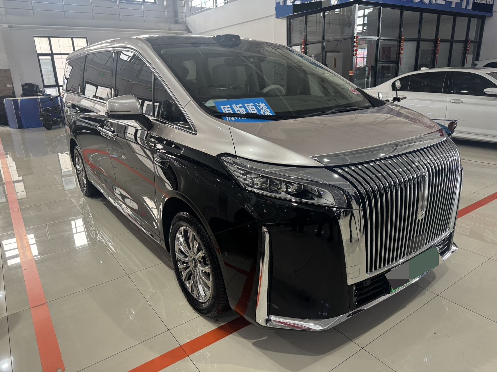 Foto WEY Gaoshan 8 Hi4 1.5T Four-Wheel Drive Version 3