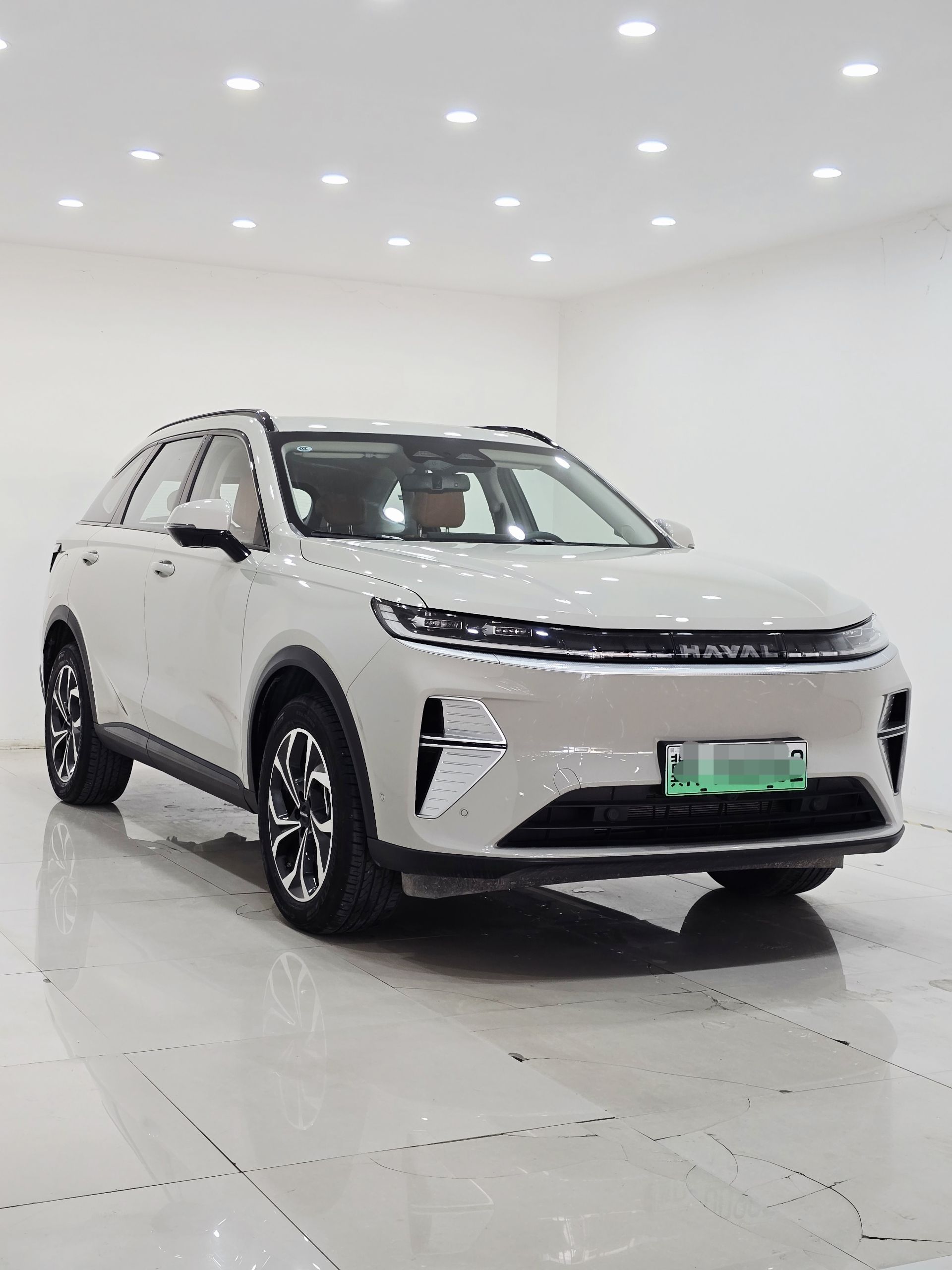 صورة Haval Brave Dragon Xiaolong MAX 1.5 Hi4 165 Ultra Smart Driving Version رقم 3