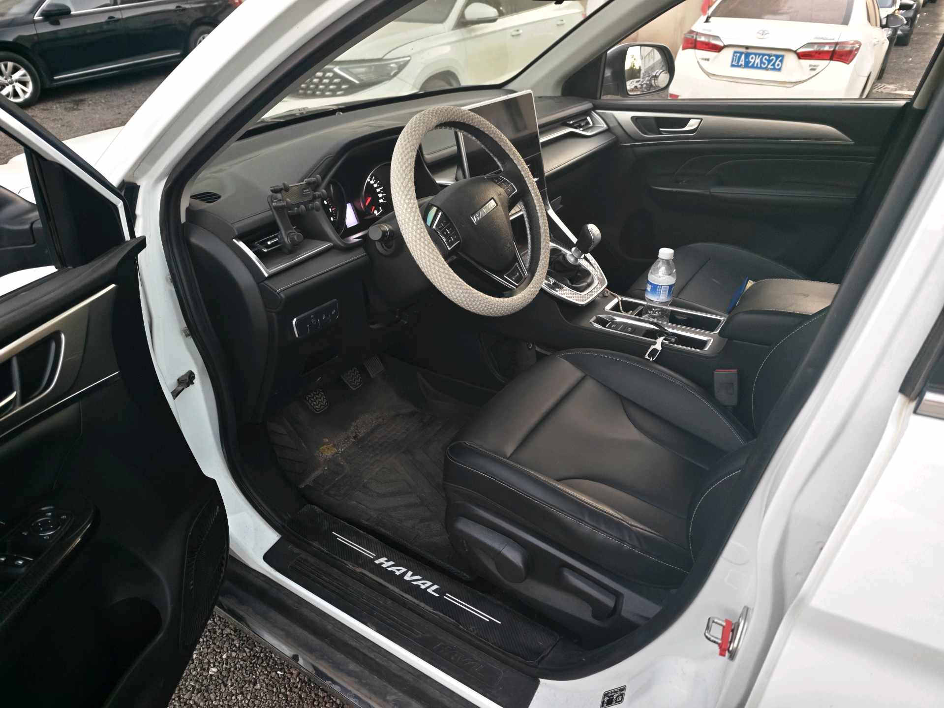 Foto Haval M6 PLUS 1.5T Elite Smart Connectivity Model 2