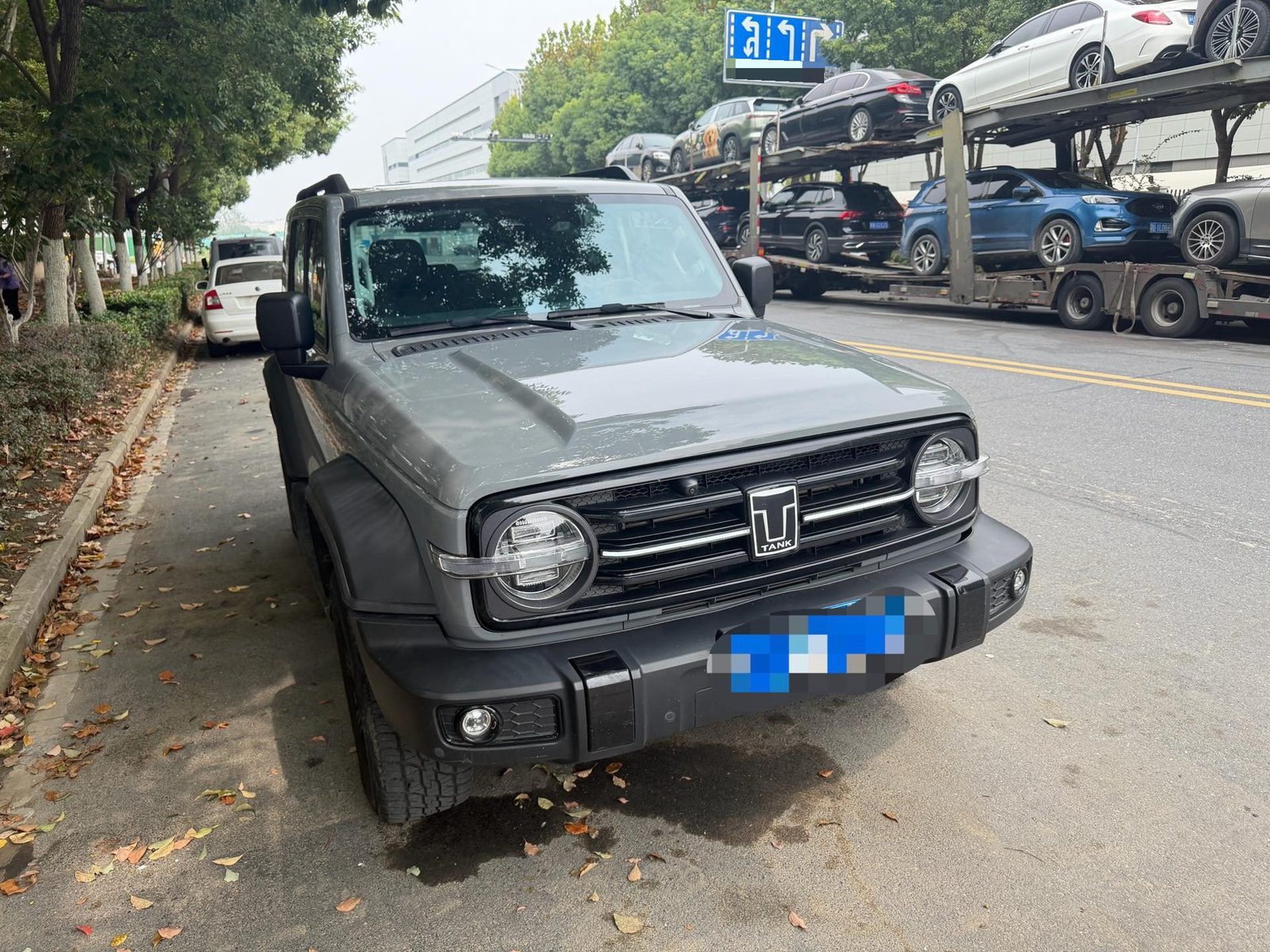 TANK Tank 300 2.0T Off-Road Edition Challenger photo 2
