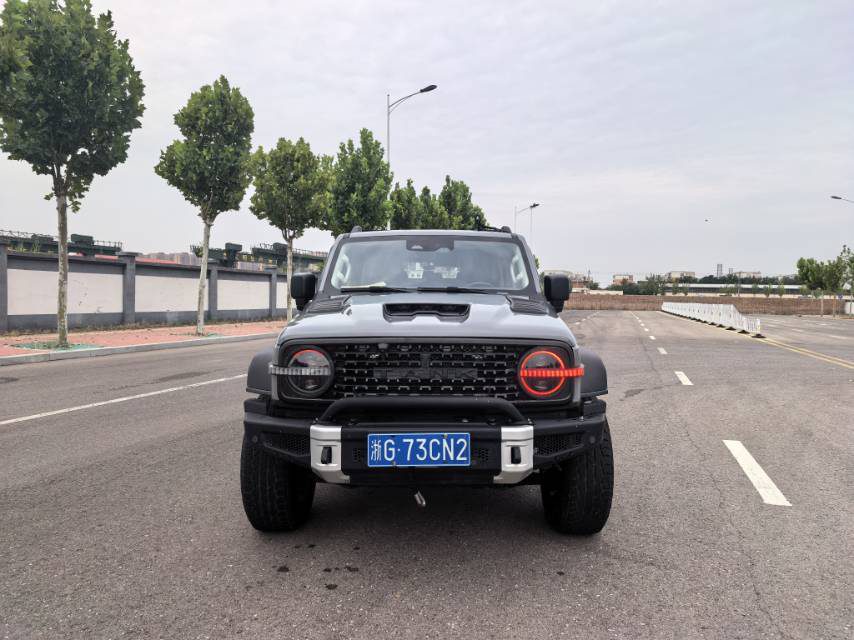 Фото TANK Tank 300 2.0T Off-Road Edition Conqueror — 2