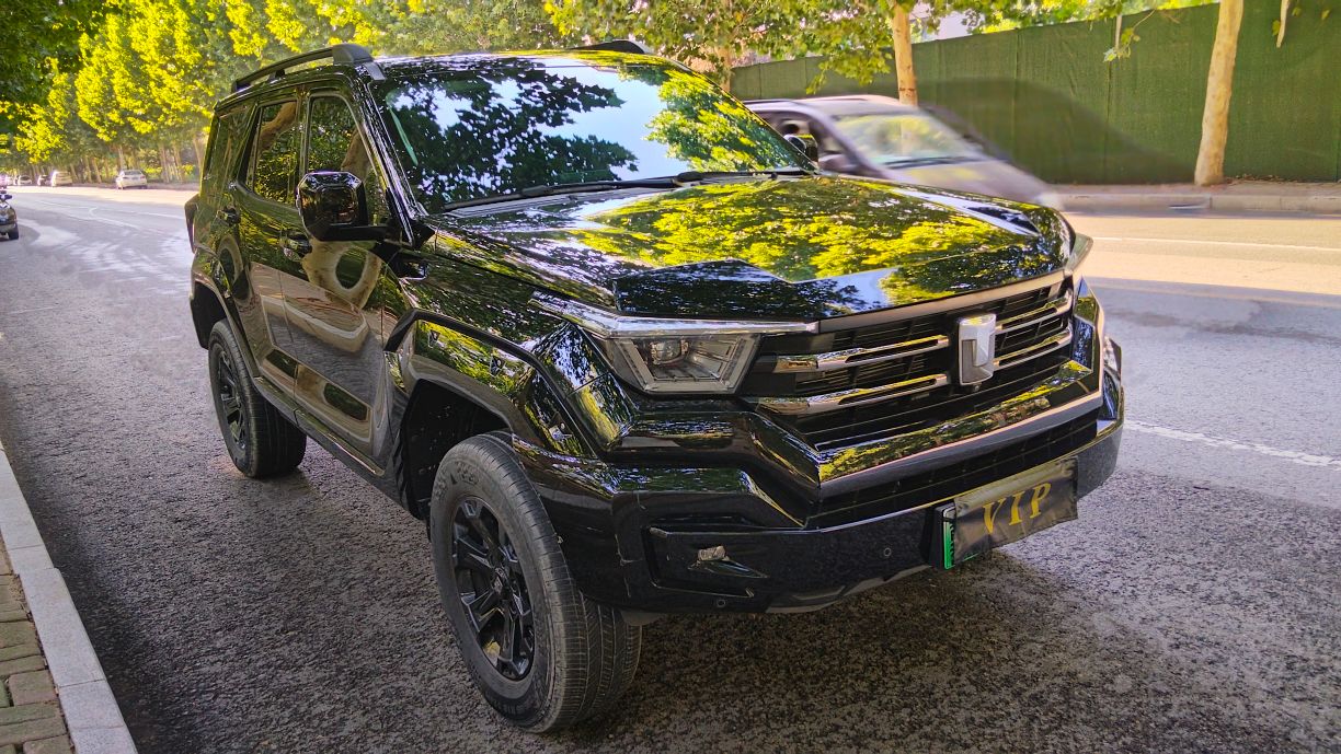 TANK Tank 400 Hi4-T 2.0T Off-Road Version photo 3
