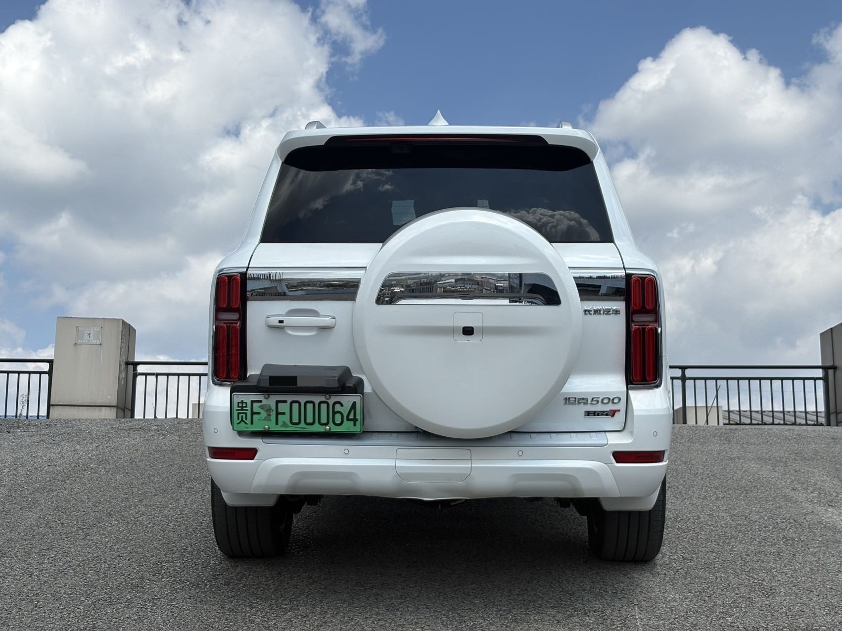 Фото TANK Tank 500 Hi4-T 2.0T Zhi Xiang Edition — 3