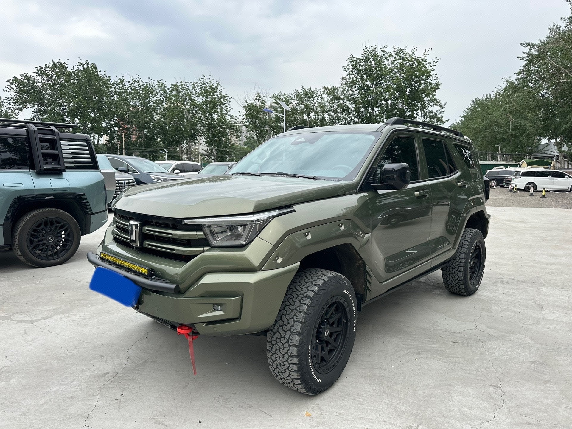 TANK Tank 400 Hi4-T 2.0T Super Power Edition