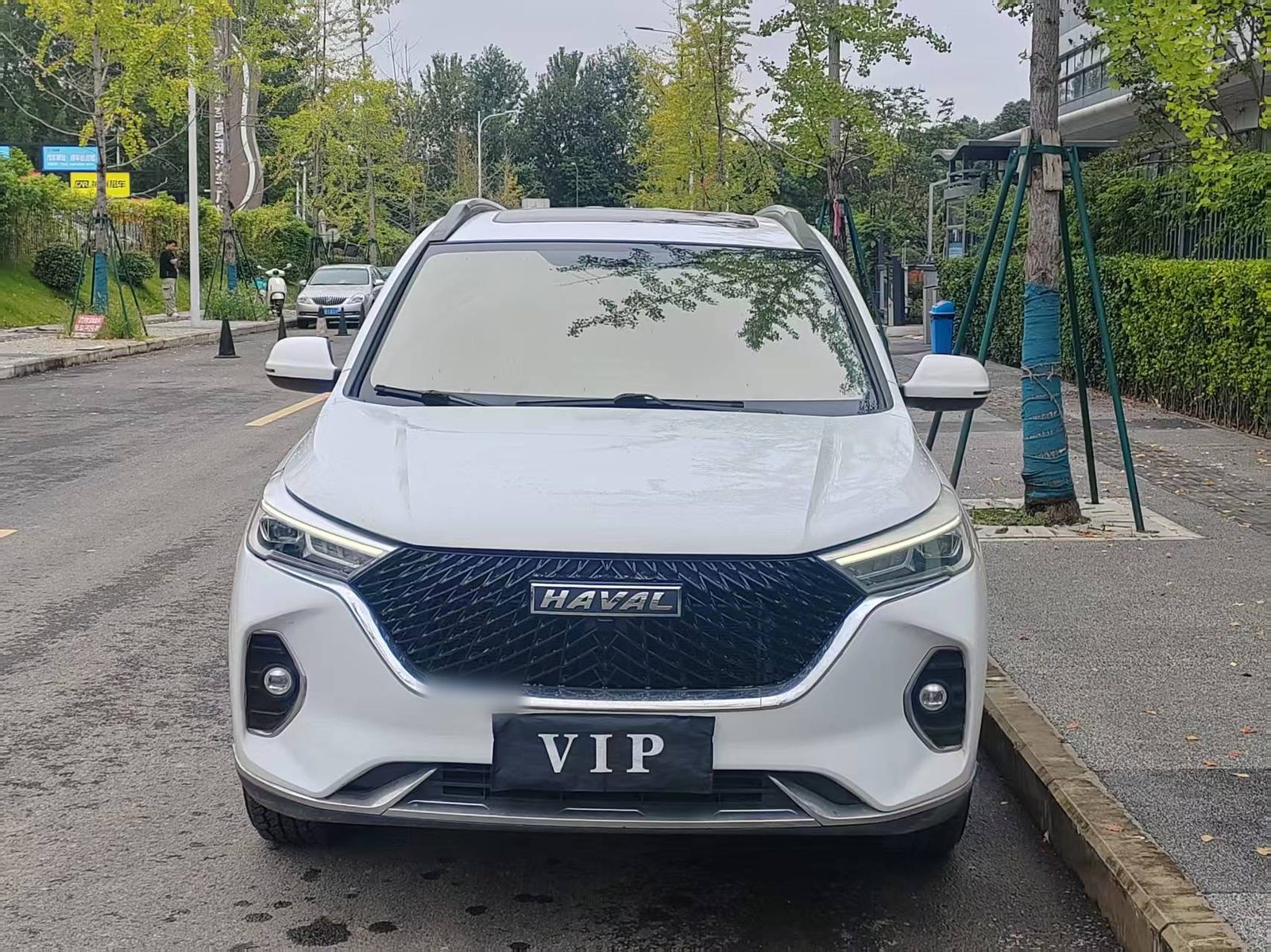 Foto Haval M6 PLUS 1.5T Luxury Smart Connectivity Model 2