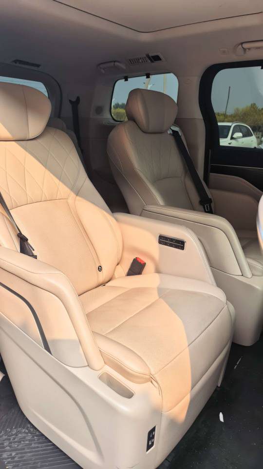 Foto del WEY Gaoshan PHEV 1.5T Four-Wheel-Drive Flagship Edition 5