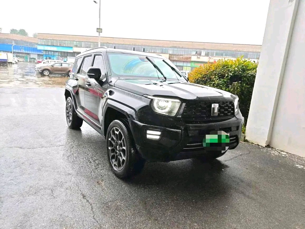 TANK Tank 700 Hi4-T 3.0T Extreme Edition photo 2