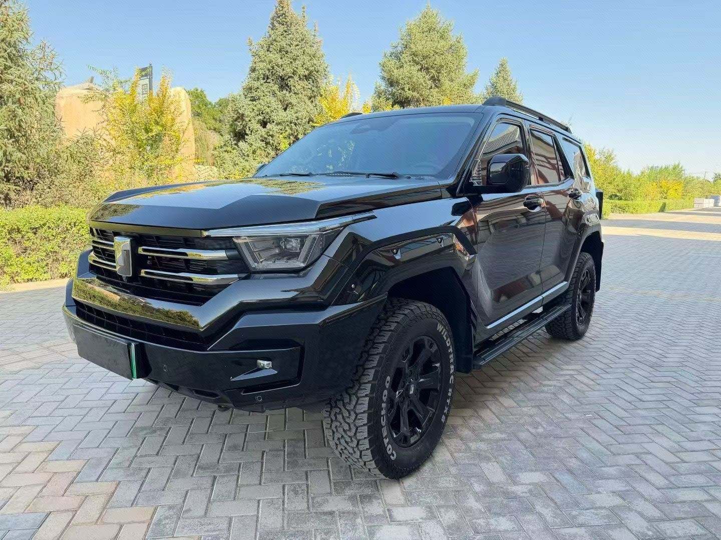 TANK Tank 400 Hi4-T 2.0T Off-Road Version