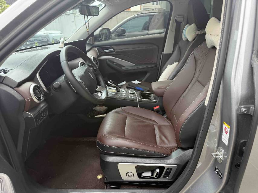 صورة WEY VV6 2.0T Two-Wheel-Drive Zhixiang+ رقم 4
