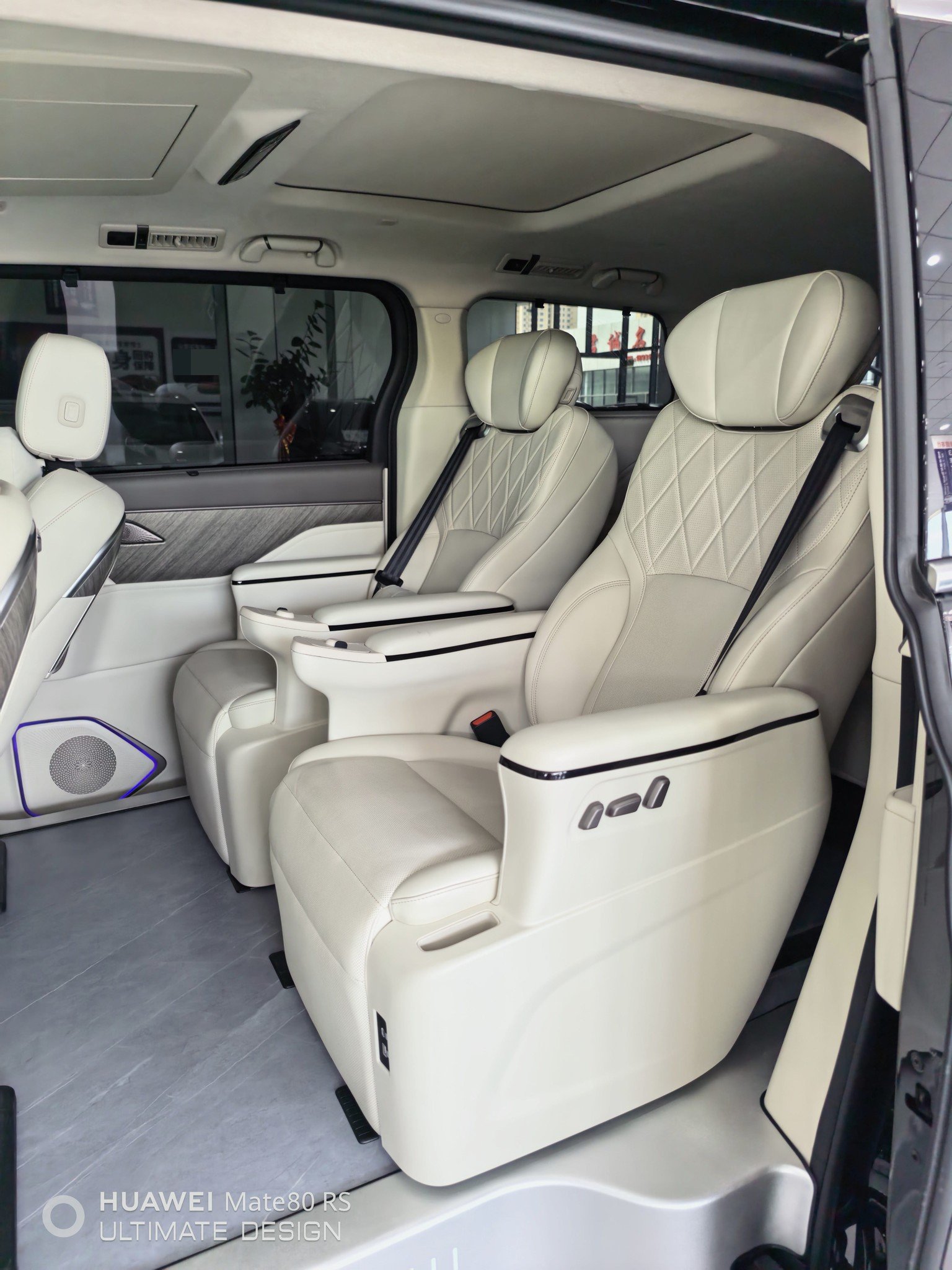 Фото WEY Gaoshan 8 Hi4 1.5T Four-Wheel Drive Version — 4