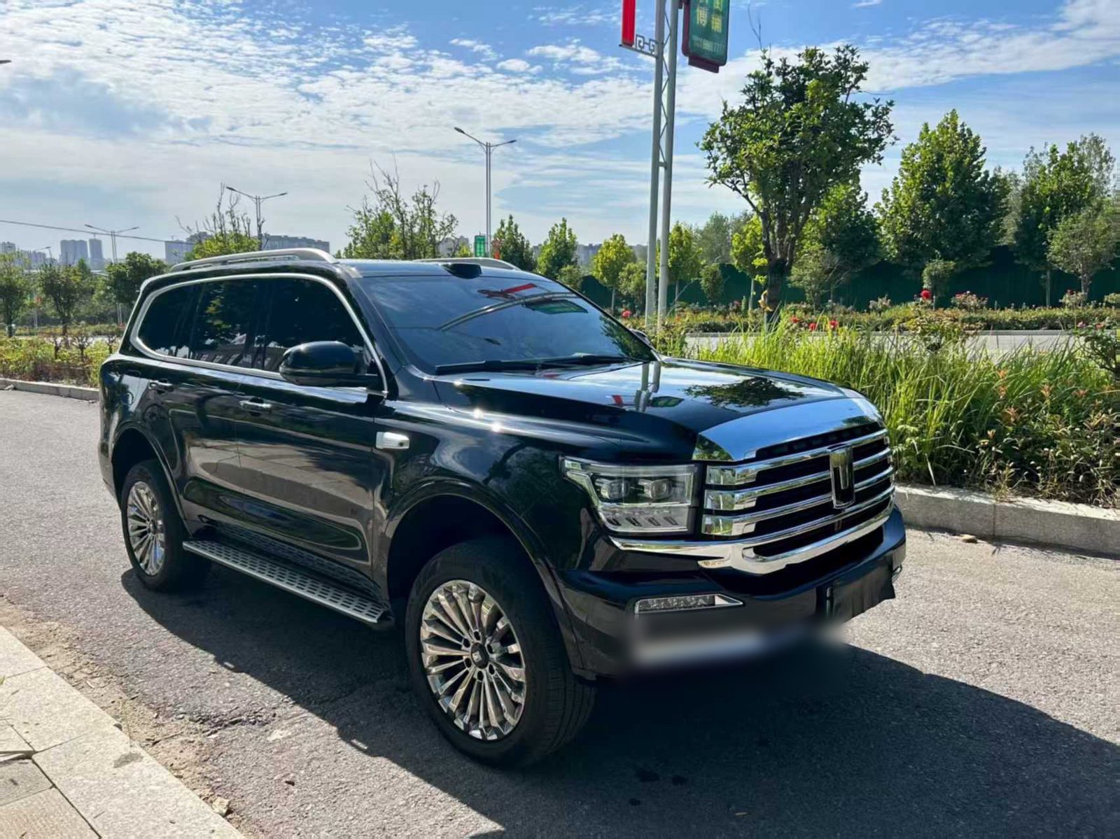 صورة TANK 2026 Tank 500 Hi4-Z 2.0T Zhi Xiang Edition رقم 2