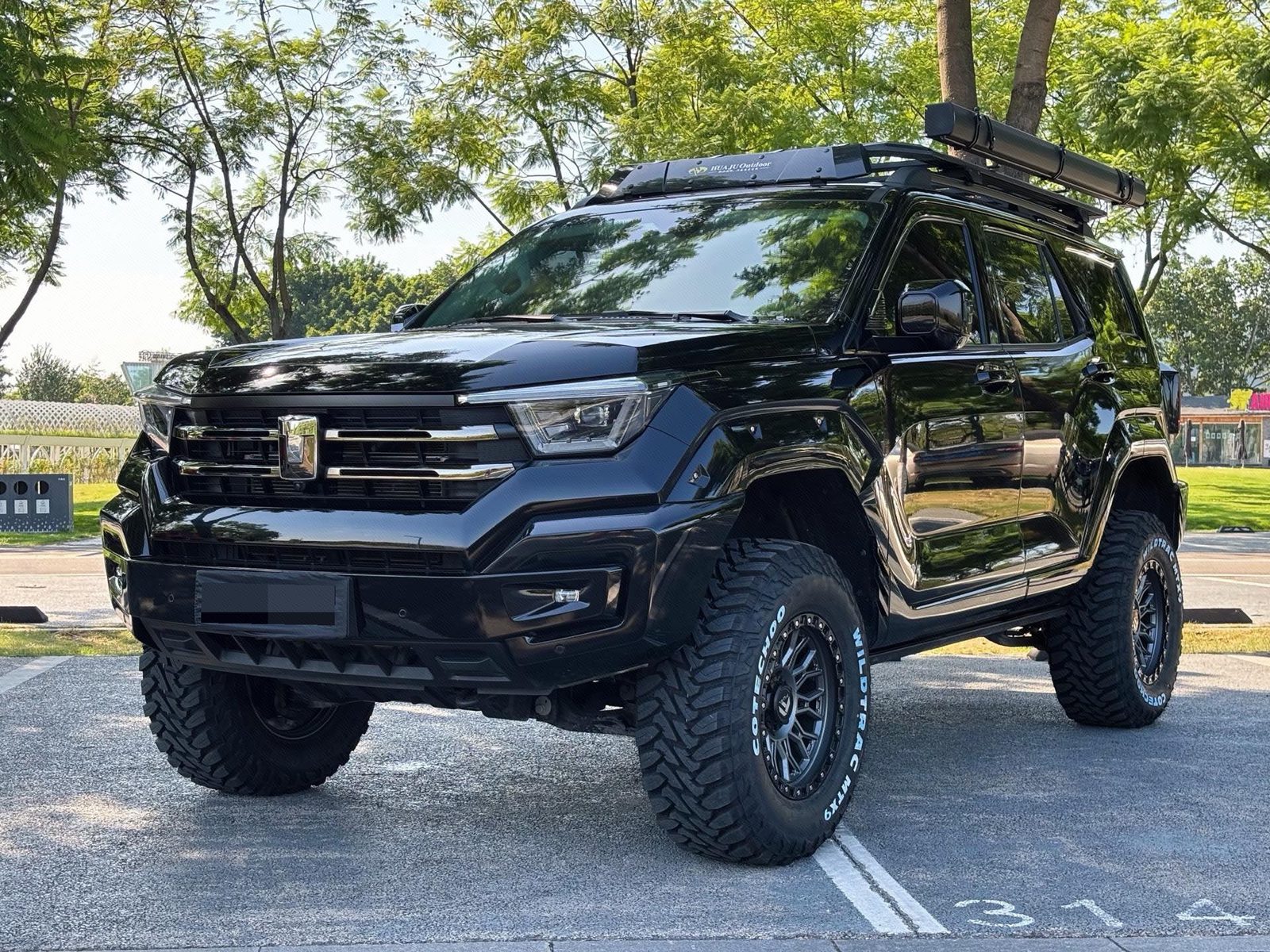 TANK Tank 400 Hi4-T 2.0T Off-Road Version