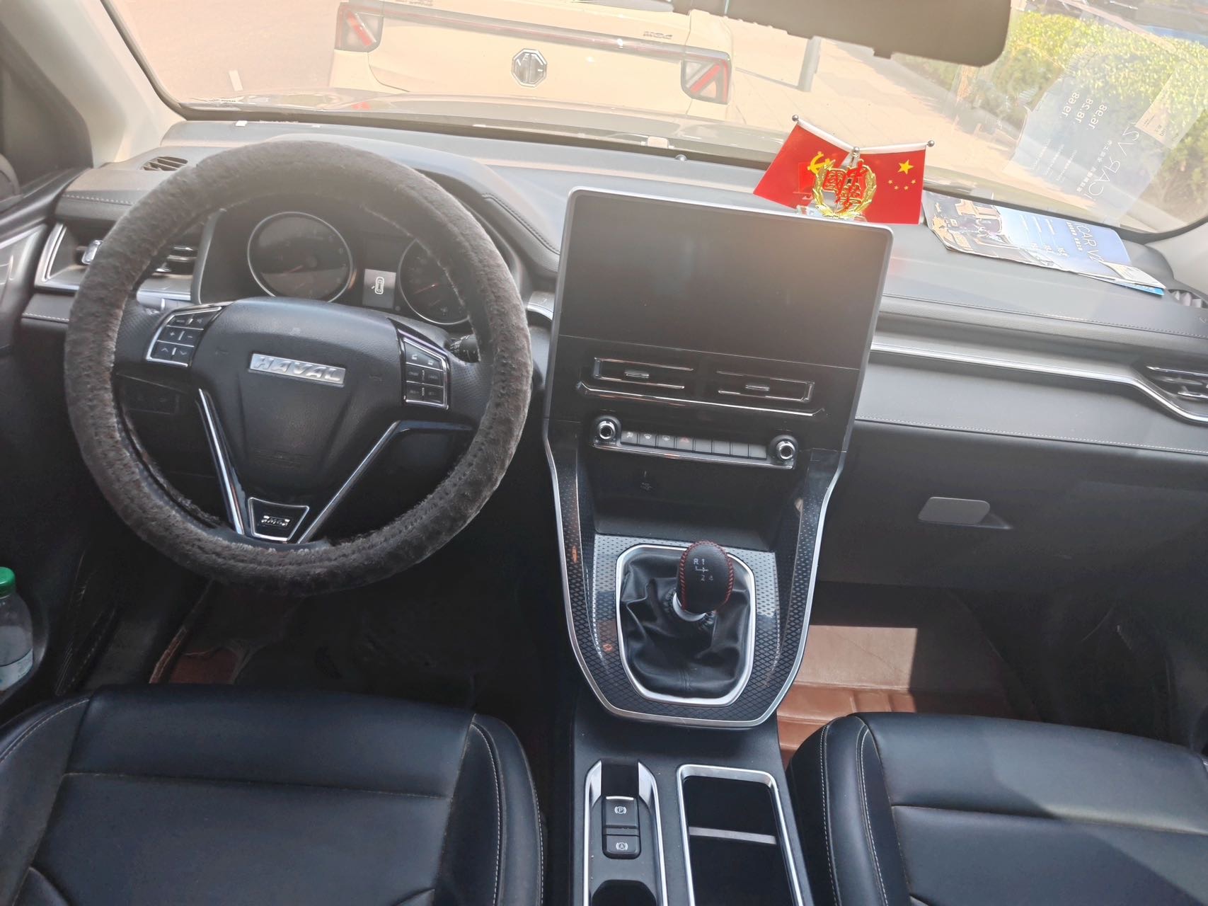 Фото Haval M6 PLUS 1.5T Luxury Smart Connectivity Model — 4