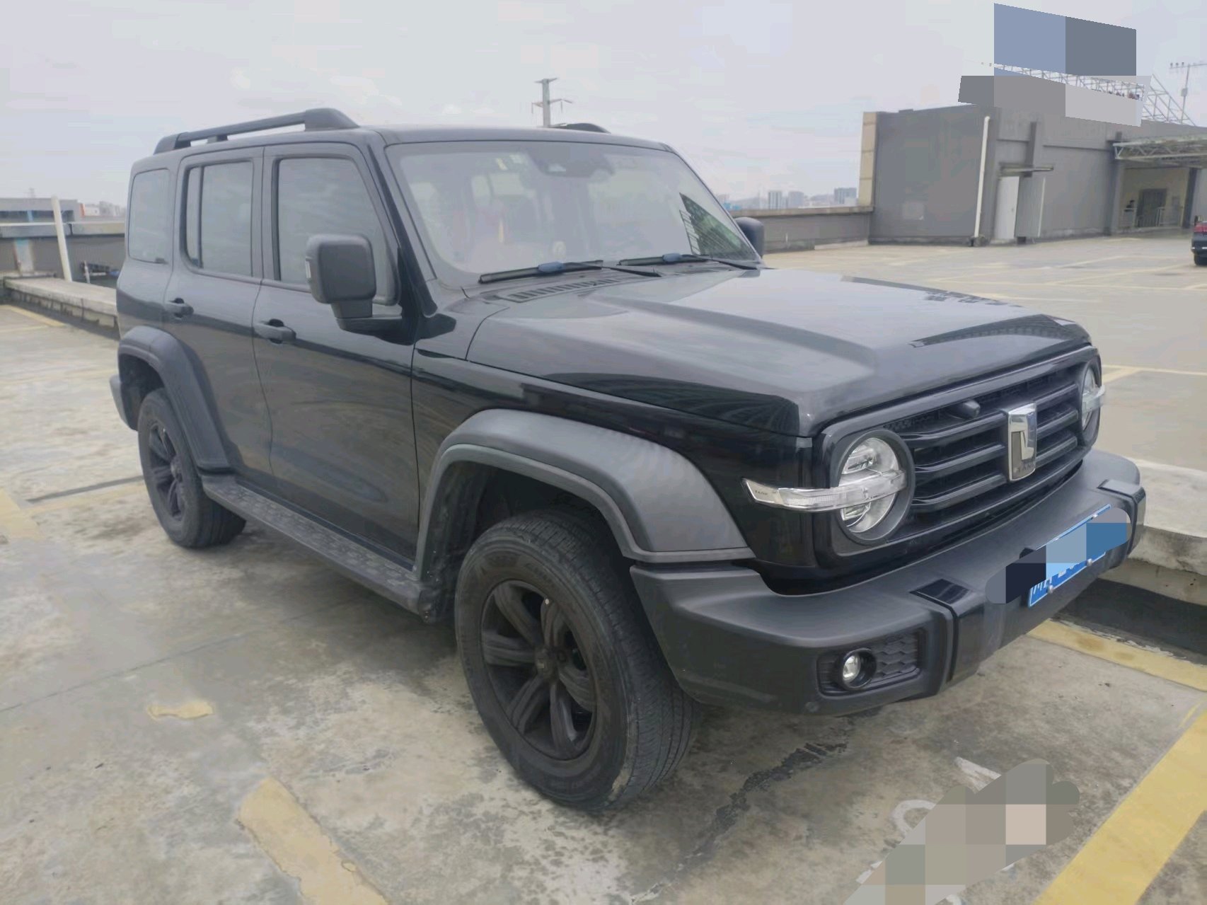 TANK Tank 300 2.0T Off-Road Edition Conqueror photo 2