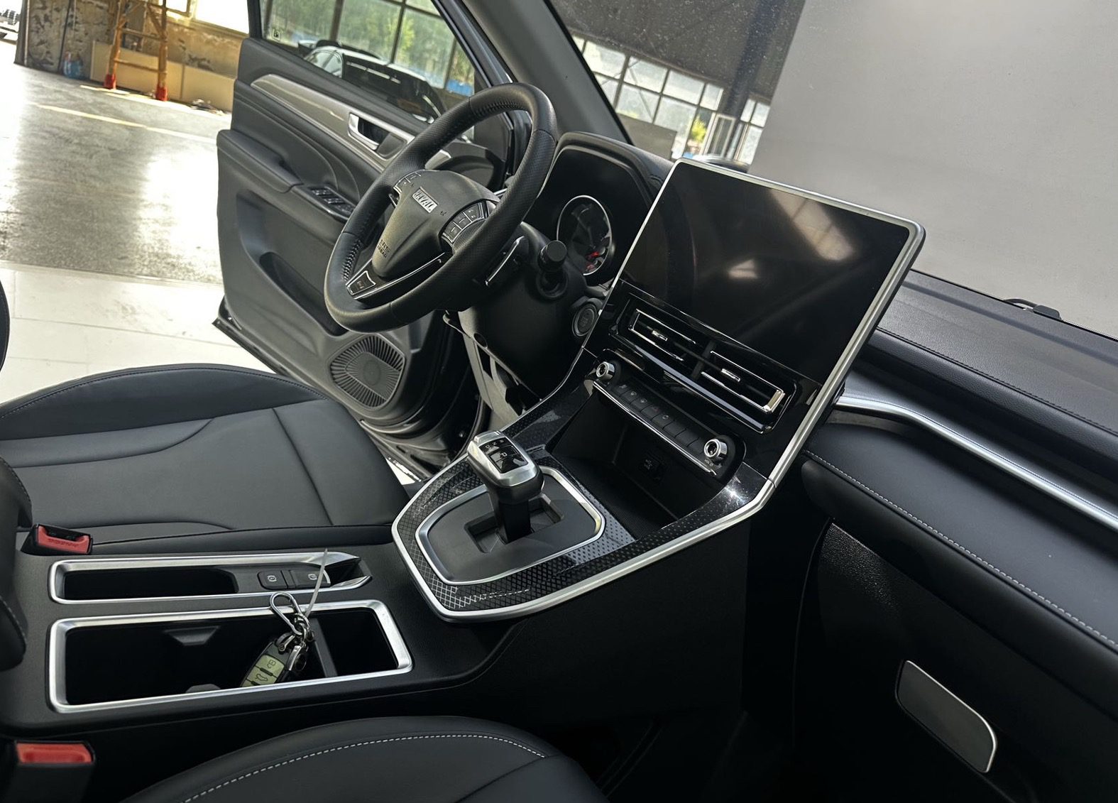 Haval M6 PLUS 1.5T Luxury Smart Connectivity Model photo 5