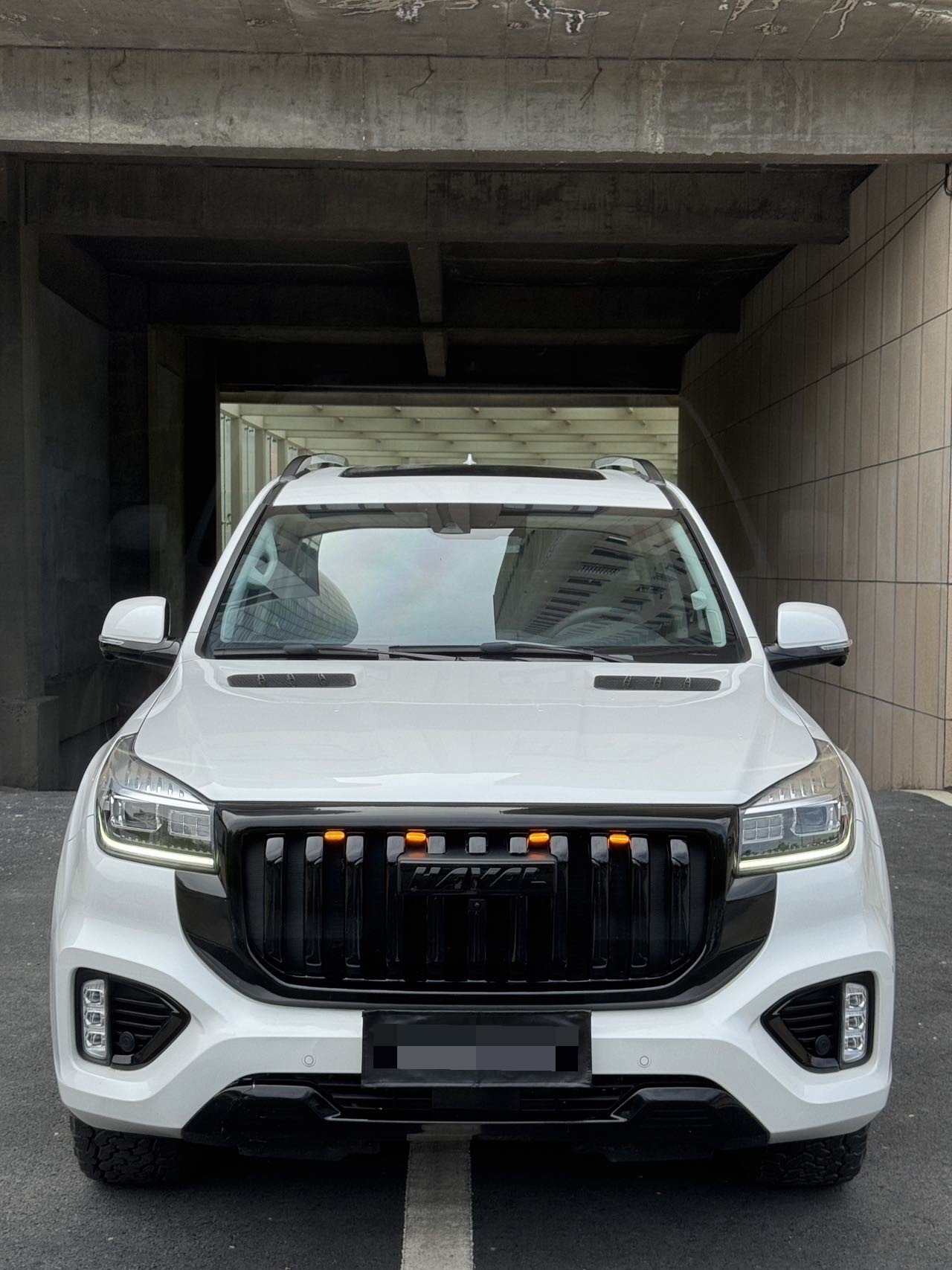 Haval H9 2.0T 4x4 Prestige 5-seater photo 2