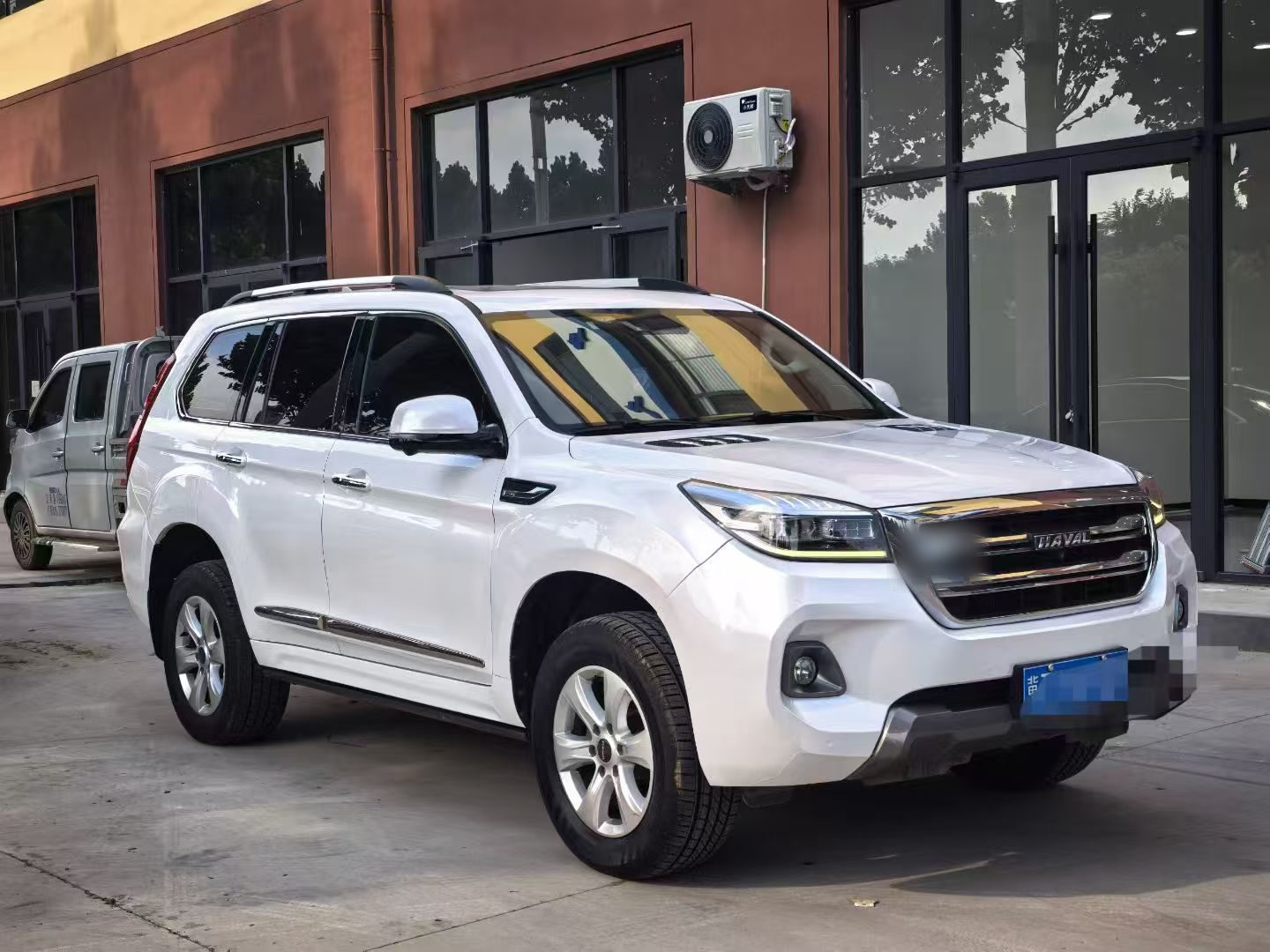Haval H9 2.0T 4x4 Luxury 7-seater photo 3