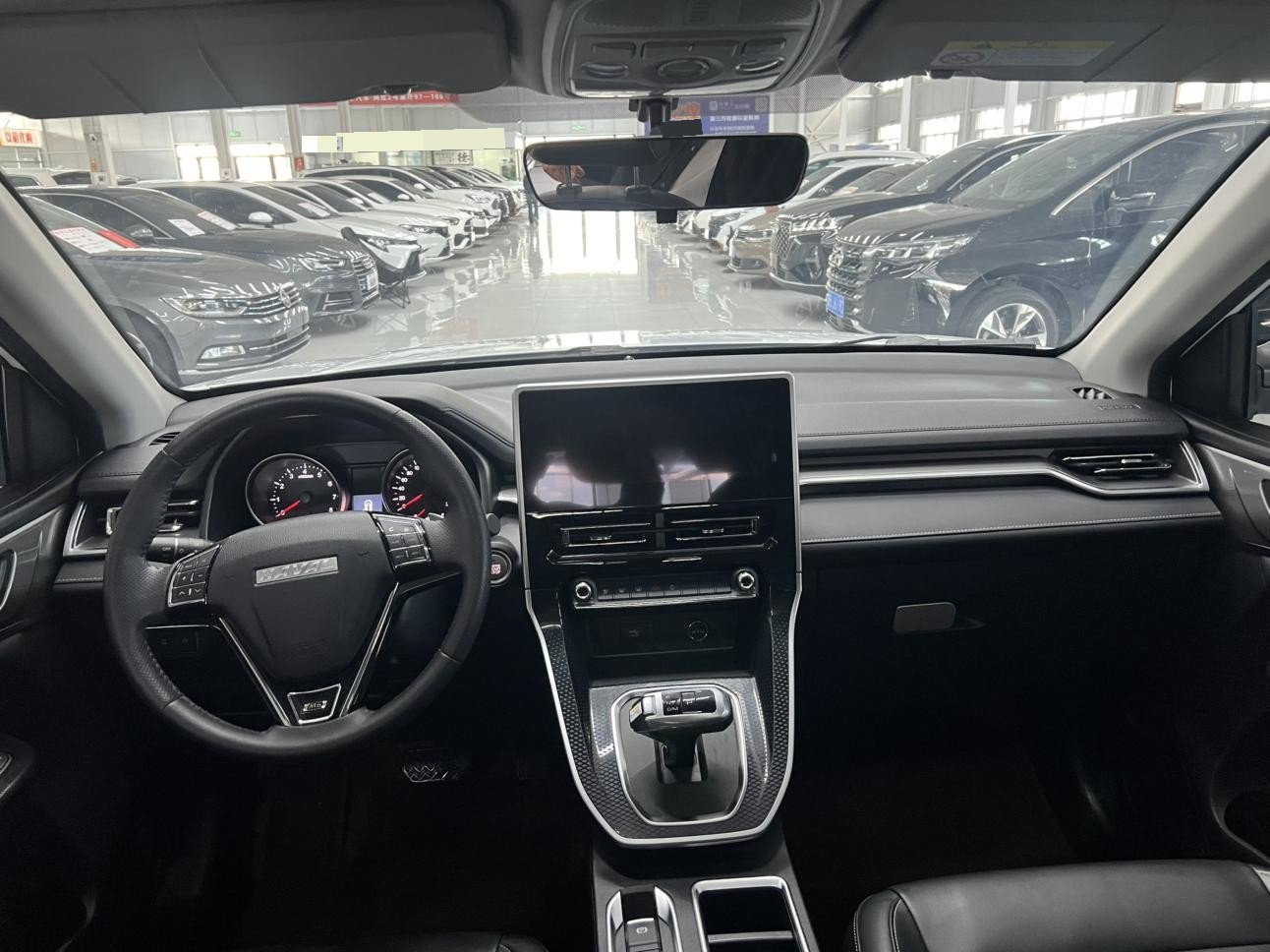 Haval M6 PLUS 1.5T Luxury Smart Connectivity Model photo 4