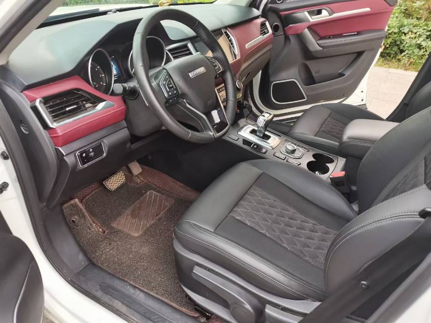 Foto del Haval H6 Coupe 1.5T Smart Connect Version, Front-Wheel Drive Luxury Smart Connect Model 4