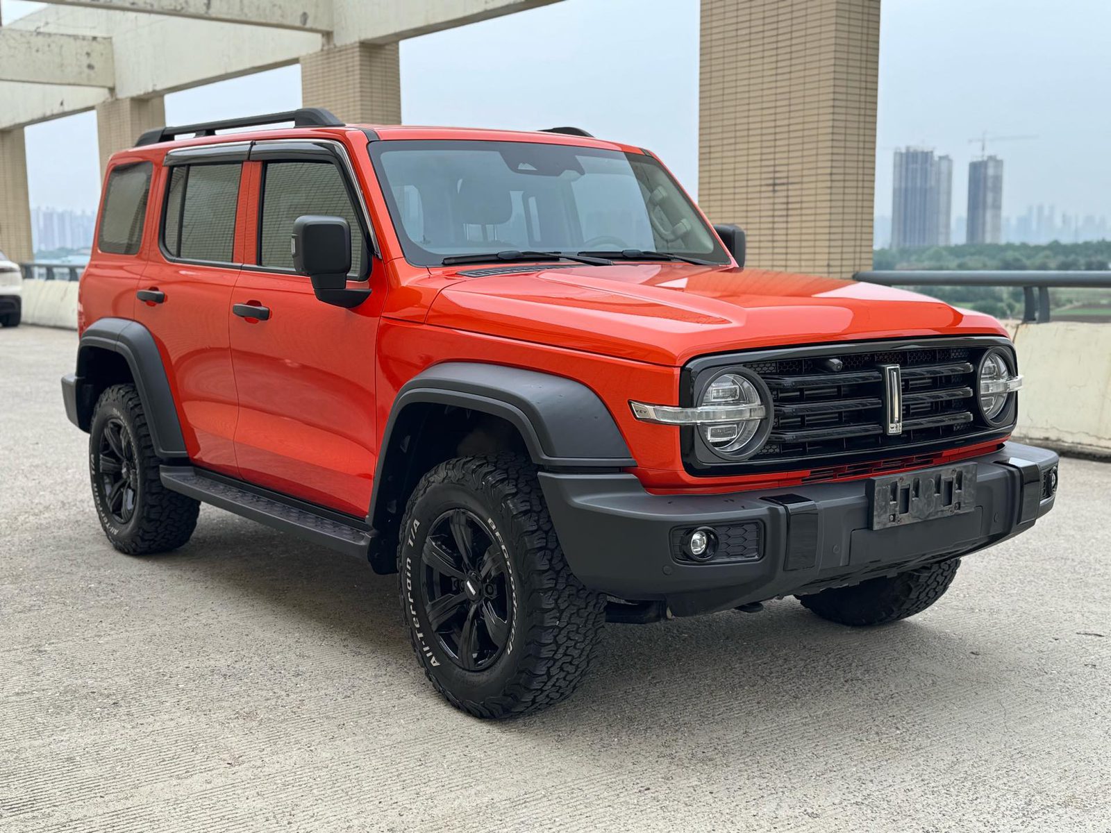 TANK Tank 300 2.0T Off-Road Edition Conqueror photo 3